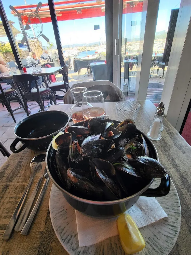 Moules Marinières Frites